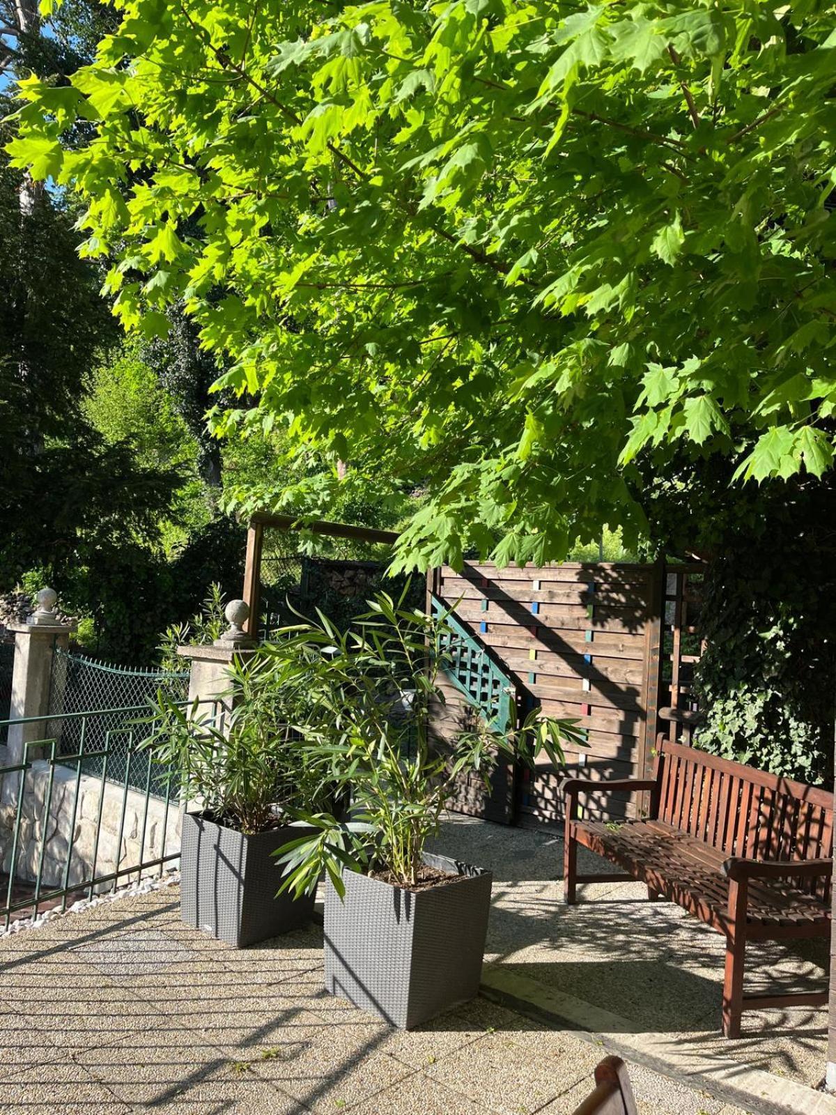 Schoene Wohnung Im Helenental Baden Exterior foto